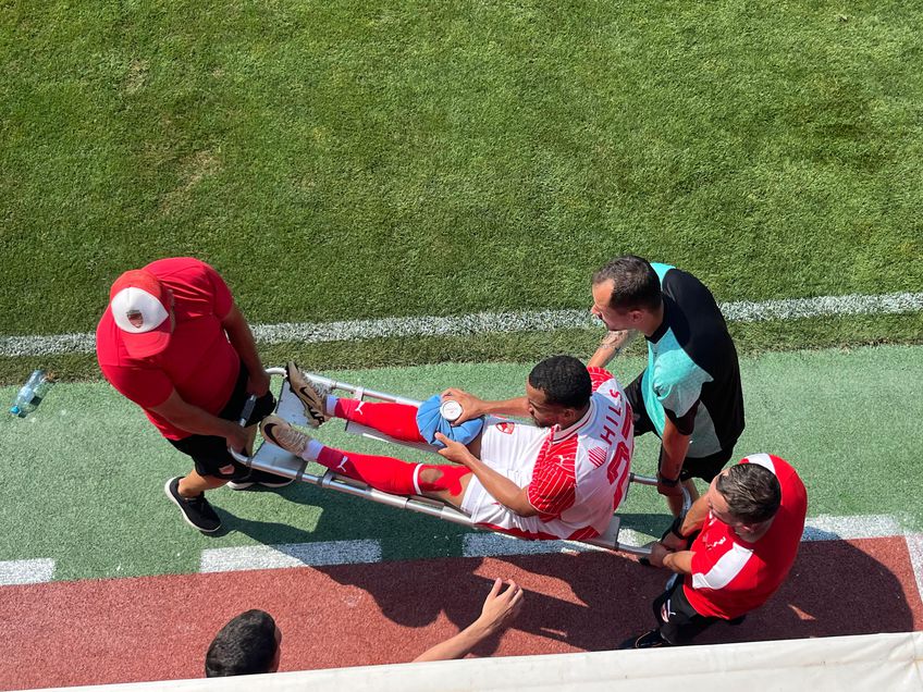 Maxime Sivis s-a accidentat în Dinamo - Tunari și a fost scos pe targă