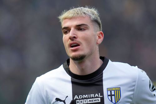 Valentin Mihăilă pleacă de la Parma / foto: Imago Images