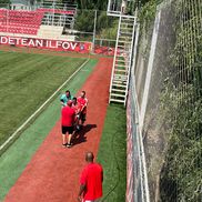 Maxime Sivis s-a accidentat în Dinamo - Tunari și a fost scos pe targă
