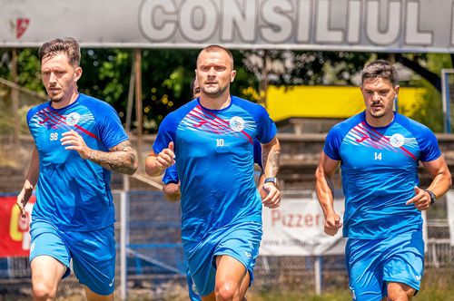 Corvinul Hunedoara va ataca promovarea în Liga 2 // foto: Facebook @ FC Corvinul 1921 Hunedoara