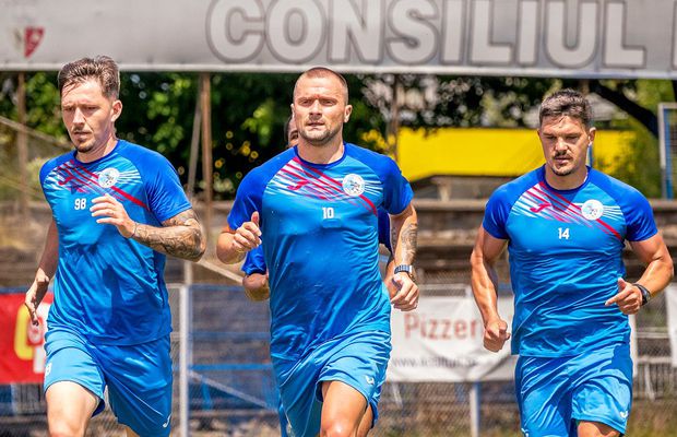 Corvinul a plecat în cantonament în Austria. 10 nume noi în lot și 3 amicale programate