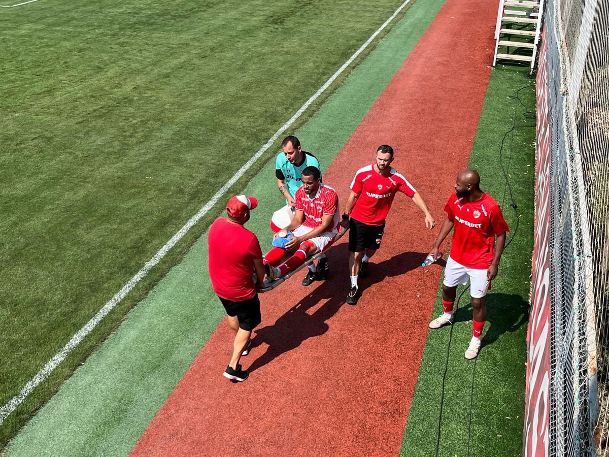 Probleme serioase pentru Kopic înainte de startul noului sezon de Superliga » Maxime Sivis a ieșit pe targă: care este primul diagnostic