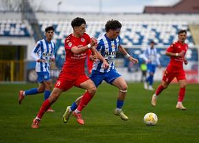 Rapid a mai transferat un jucător de la rivala din play-off » Internaționalul român a ajuns deja în cantonamentul din Austria