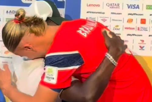 Vinicius Junior l-a felicitat pe Erling Haaland în timpul interviului