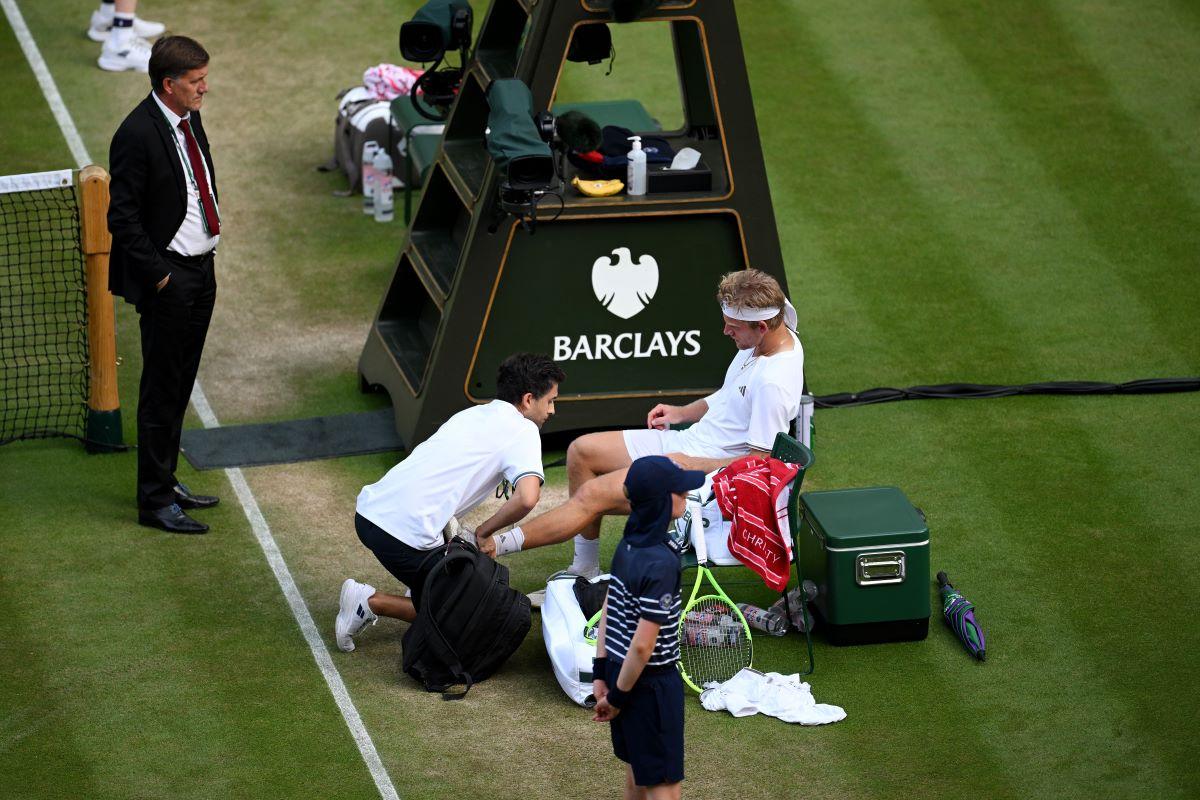 Criticat de Felix Auger-Aliassime, numărul 23 ATP se apără: „Văd stele verzi câteva secunde, apoi durerea dispare”