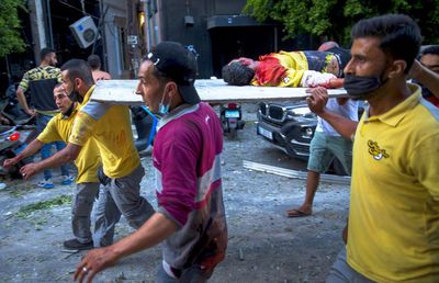 VIDEO Detalii cutremurătoare despre explozia din Beirut: „Am văzut oameni mutilați, fără picioare. Corpul meu tremura”