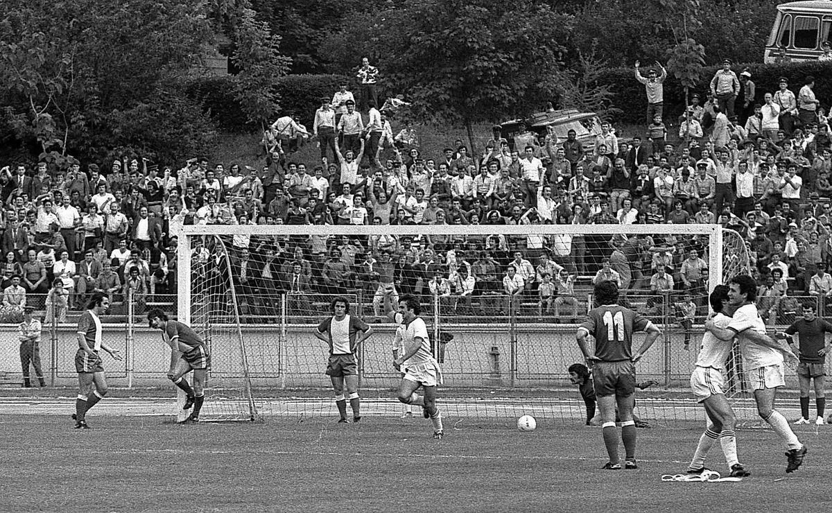 FC Argeș, la 68 de ani. Ce recorduri au stabilit piteștenii în fotbalul românesc?