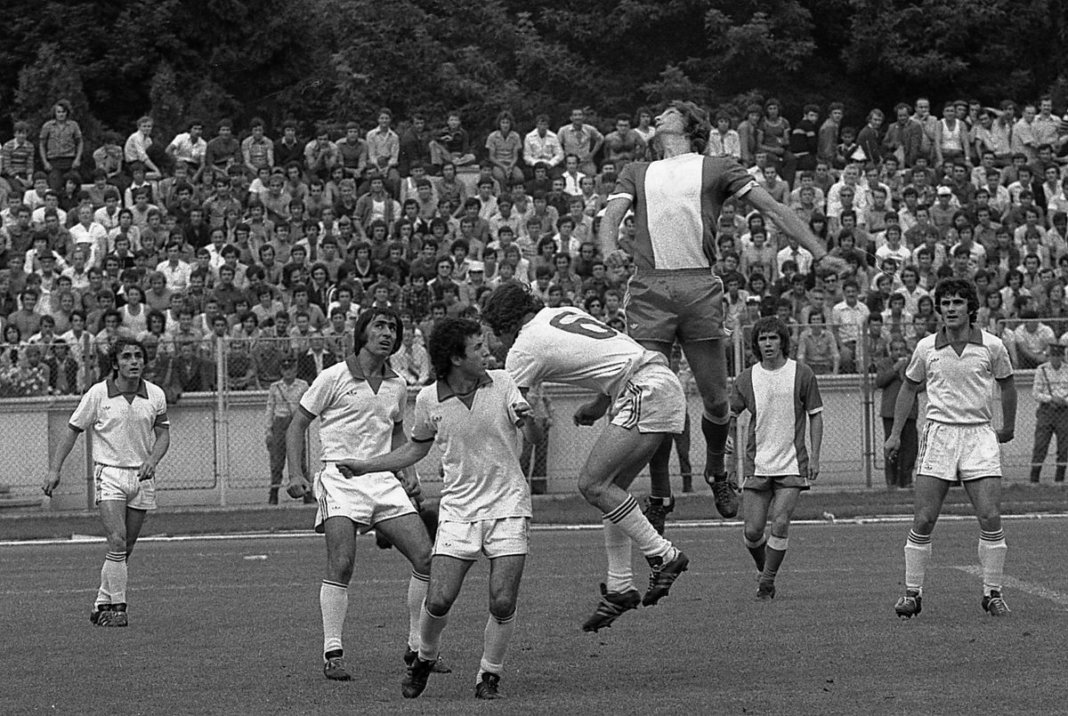 FC Argeș, la 68 de ani. Ce recorduri au stabilit piteștenii în fotbalul românesc?