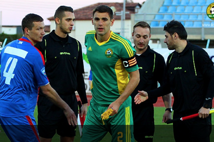 Caz șocant la școala de fotbal lansată de fiul lui Iordănescu și doi prieteni: un aranjor de meciuri, antrenor la copii. Mamă: „Am fost iubiți. Are conturi la pariuri pe numele meu”