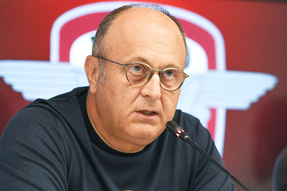 calf Make dinner Subdivide Dan Șucu, răspuns elegant pentru Florin Manea: „Vă dau exemplul unui alt copil al unei legende” calf Make dinner Subdivide Dan Șucu, răspuns elegant pentru Florin Manea: „Vă dau exemplul unui alt copil al unei legende”