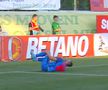 Vești proaste despre starea de sănătate a unui titular de la FCSB: „Sunt şanse foarte mari să aibă ligamentele rupte”