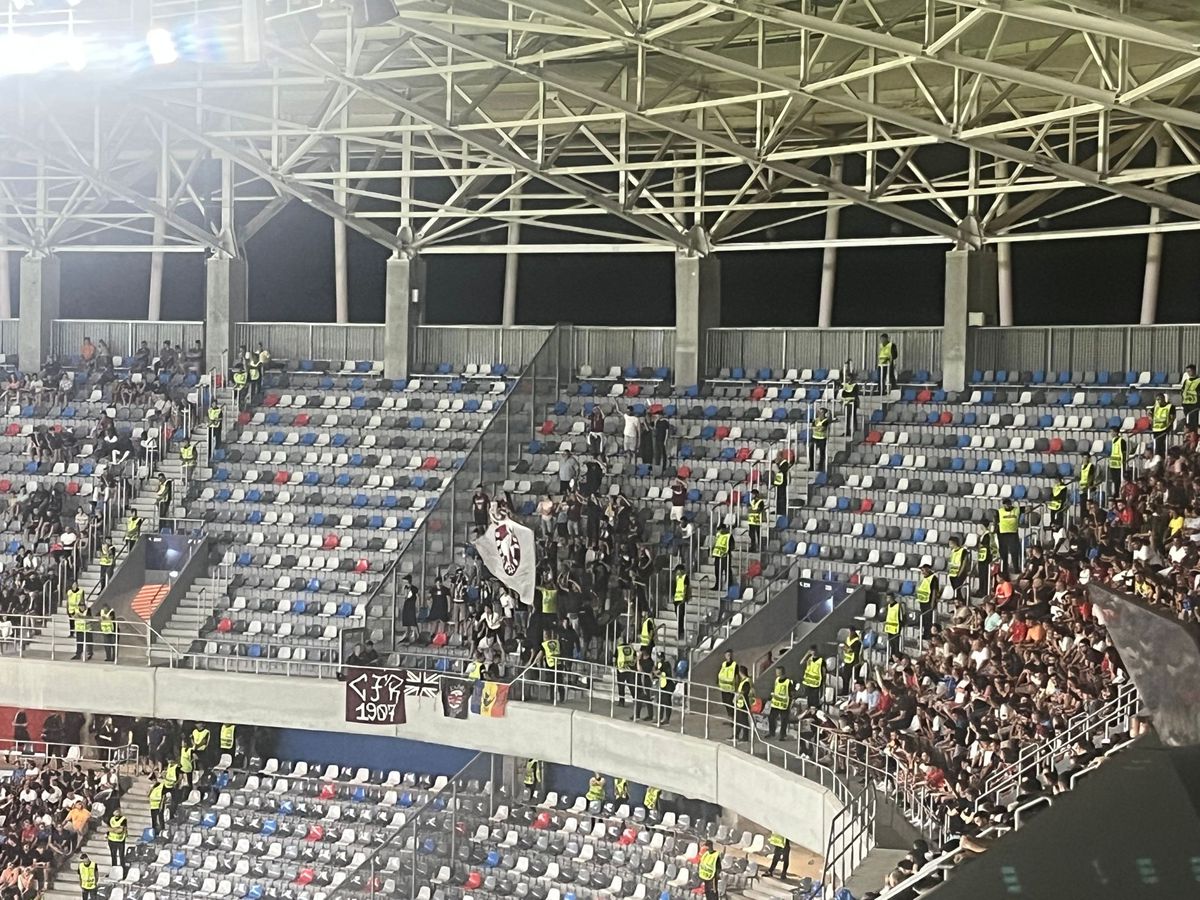 Scene periculoase în Ghencea! Mii de fani ținuți ca „sardinele” la porți! A fost nevoie de intervenția Ambulanței » Fanii acuză o conspirație