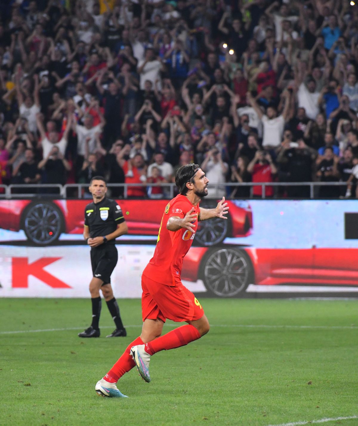 Discurs-manifest la pauza meciului FCSB - CFR Cluj: „În vremea în care ne luptăm pentru titulaturi, ne pierdem viitorul”