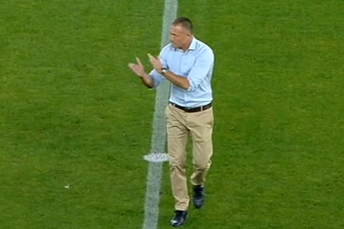 Adrian Ilie a dat startul meciului la revenirea FCSB în Ghencea » „Cobra”, aplauze la scenă deschisă!