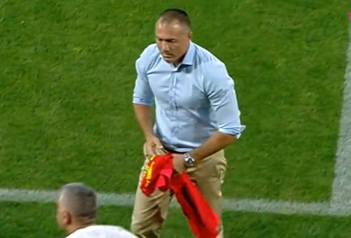 Adrian Ilie a dat startul meciului la revenirea FCSB în Ghencea » „Cobra”, aplauze la scenă deschisă!