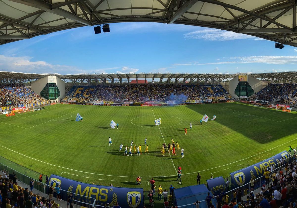 Gică Hagi, un car de nervi după înfrângerea cu Petrolul: „Tu vorbești, tu auzi! Le-am și arătat de pe bancă” » Pe cine a luat în colimator