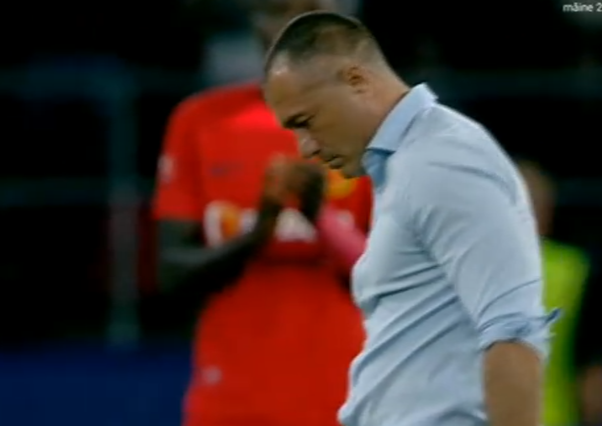 Adrian Ilie a dat startul meciului la revenirea FCSB în Ghencea » „Cobra”, aplauze la scenă deschisă!