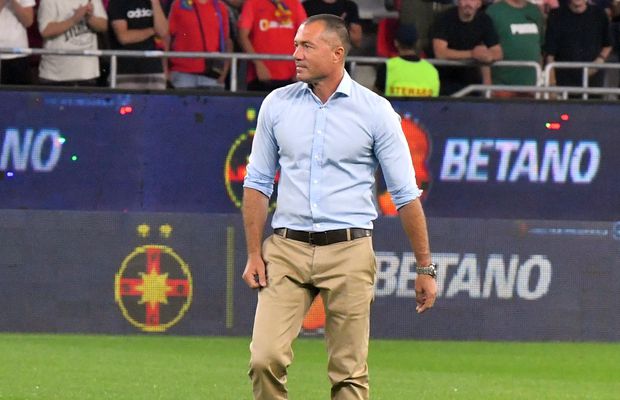 Adrian Ilie a dat startul meciului la revenirea FCSB în Ghencea » „Cobra”, aplauze la scenă deschisă!