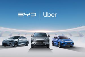 Uber și BYD plănuiesc un parteneriat pentru 100.000 de vehicule electrice în Europa și America Latină