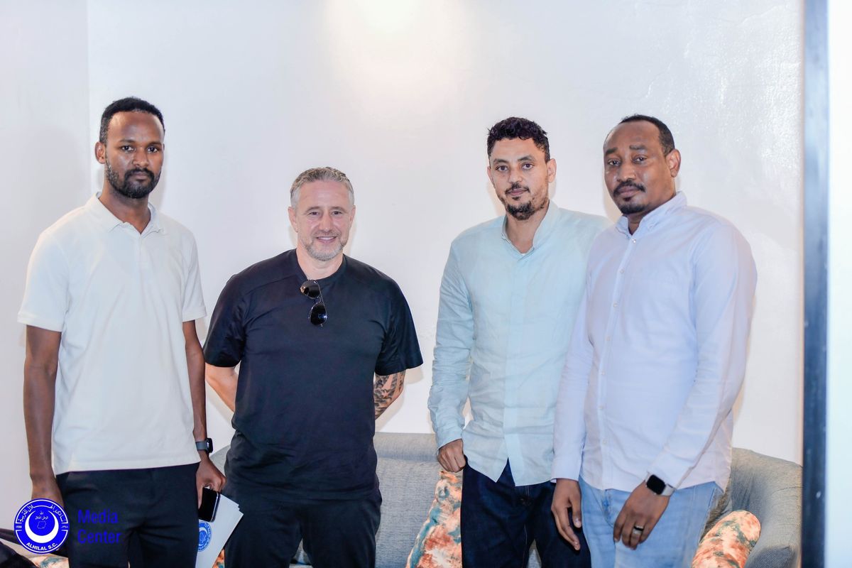 Reghecampf, primit într-un decor trist în Sudan