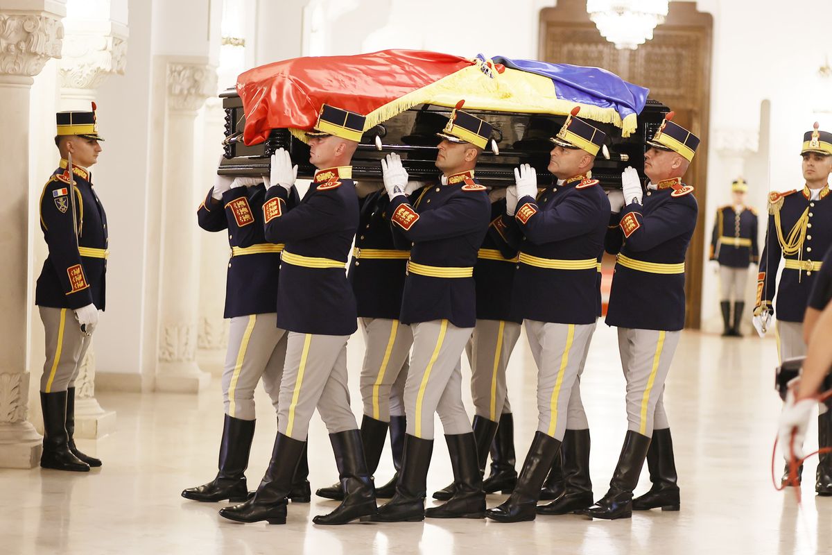 Imagini de la funeraliile lui Ion Iliescu, de la Palatul Cotroceni / foto: Cristi Preda (GSP.ro)