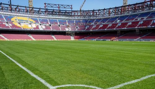 Noul Spotify Camp Nou, care va avea aproape 100.000 de locuri, a înghițit deja 1,7 miliarde de euro pentru reconstrucția sa, programată a fi încheiată în toamna trecută