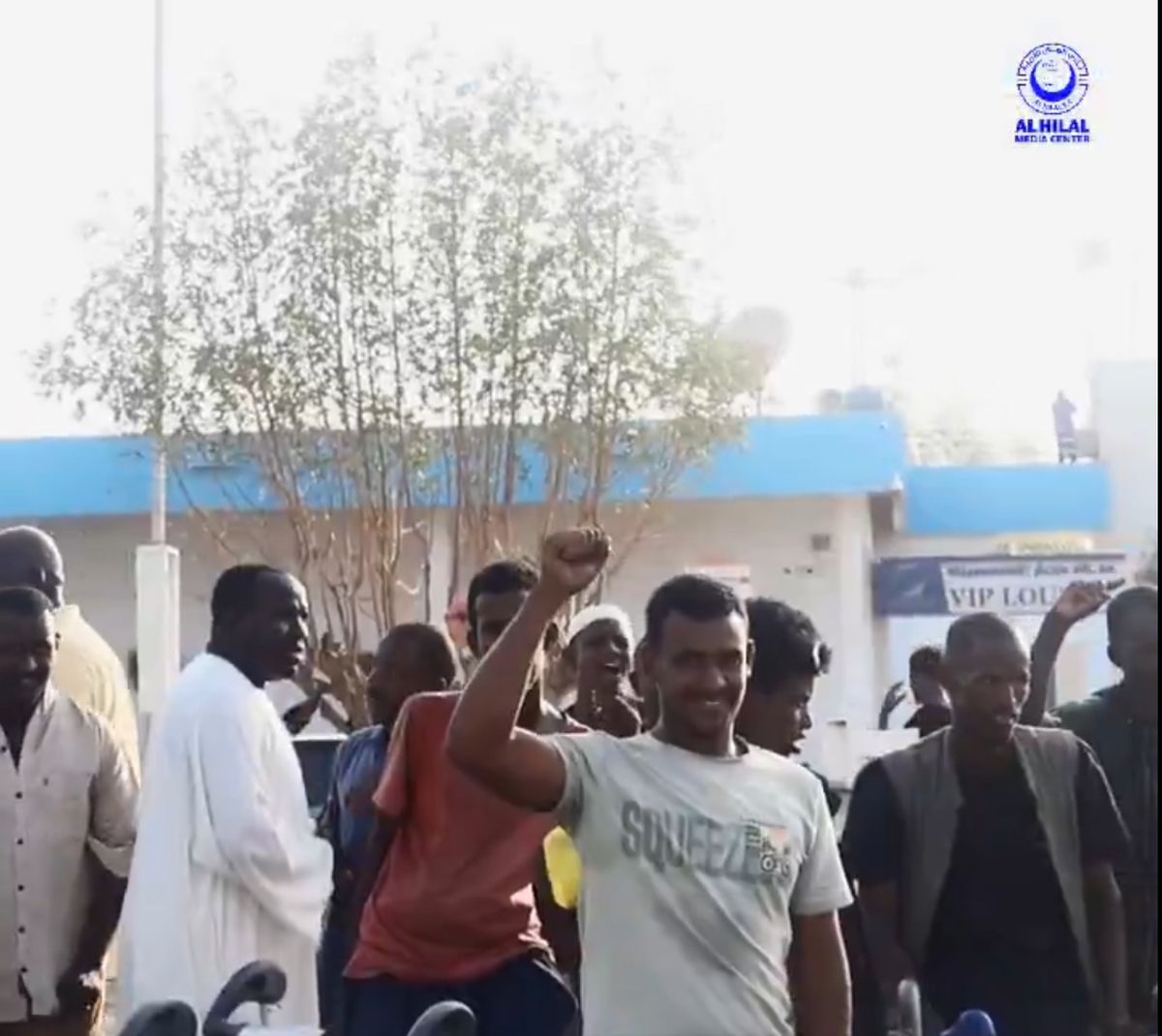 Dintr-o cameră de hotel cu internet limitat, Reghecampf lămurește mutarea în Sudan: „E o ambiție personală! 15.000 de dolari salariu?!”