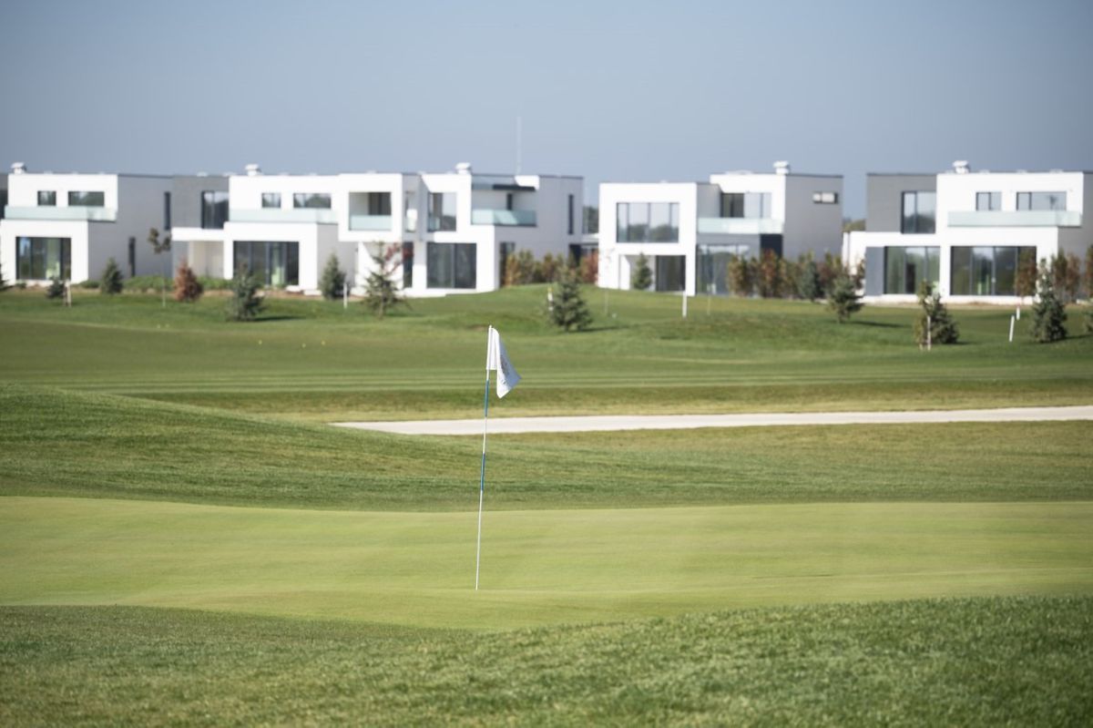 Așa arată noua casă de 600.000 de euro cumpărată de Simona Halep într-un complex exclusivist!