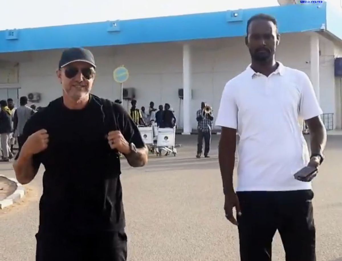 Adrian Mutu sare în apărarea lui Laurențiu Reghecampf: „Nu e nimic penibil"