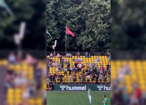 Imagini nemaivăzute la un meci de primă ligă! Protest cu geamantane: „Fă-ți bagajele și lasă-ne!”