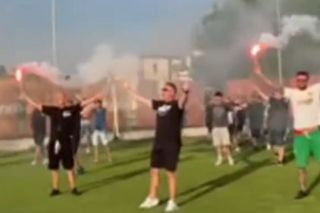 30 de suporteri cu torțe la antrenamentul FCSB-ului: „Lângă voi, suntem lângă voi!”