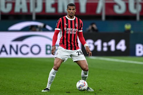 Newcastle United, pe punctul de a transfera un fundaș de la AC Milan