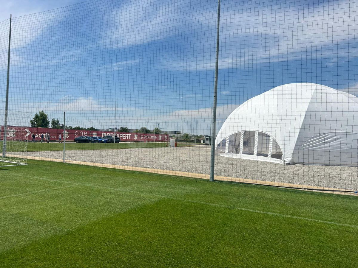 Noua bază a Rapidului, din Ștefănești