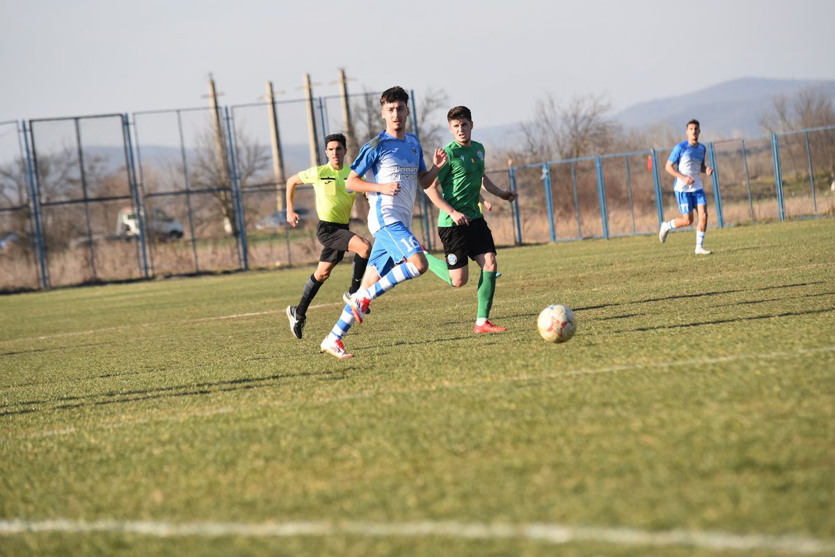 O nouă rușine pe blazonul echipei lui Mititelu! Vulturii din Fărcășești au eliminat-o pe FCU Craiova în turul 2 al Cupei României + toate rezultatele zilei