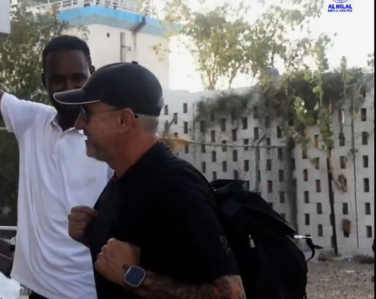 Adrian Mutu sare în apărarea lui Laurențiu Reghecampf: „Nu e nimic penibil"