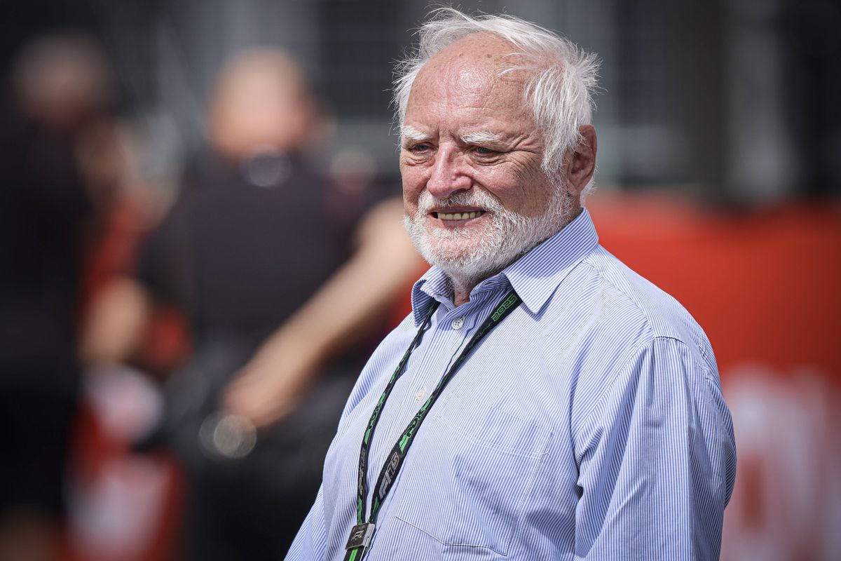 Legendarul personaj din MEME-uri a apărut la Marele Premiu al Ungariei » Chiar și piloții au vrut să se fotografieze cu el!