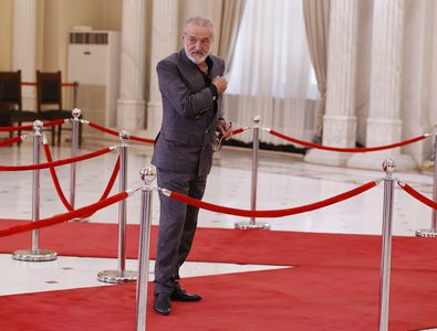 Gigi Becali n-a zăbovit nici 30 de secunde la funeraliile lui Ion Iliescu » ...