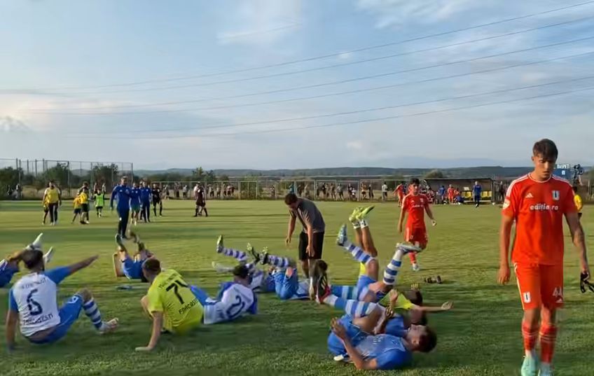 FCU Craiova, formația patronată de Adrian Mititelu, a pierdut rușinos calificarea în următoarea fază a Cupei României, după ce a pierdut în fața nou-promovatei în Liga 3, Vulturii Fărcășești, scor 2-3.