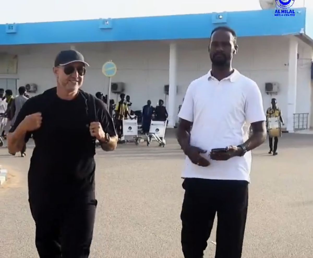 Adrian Mutu sare în apărarea lui Laurențiu Reghecampf: „Nu e nimic penibil"