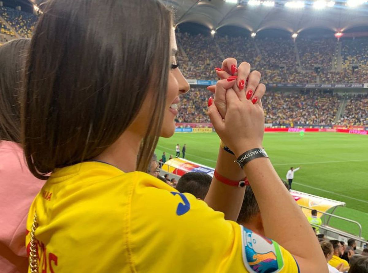 ROMÂNIA - SPANIA 1-2 // GALERIE FOTO Ce gusturi bune are George Pușcaș! Iubita i-a făcut galerie