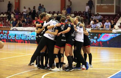 CSM București - SCM Gloria Buzau, 28-21 // CSM București s-a distrat cu echipa care sezonul trecut a trimis titlul la Vâlcea!