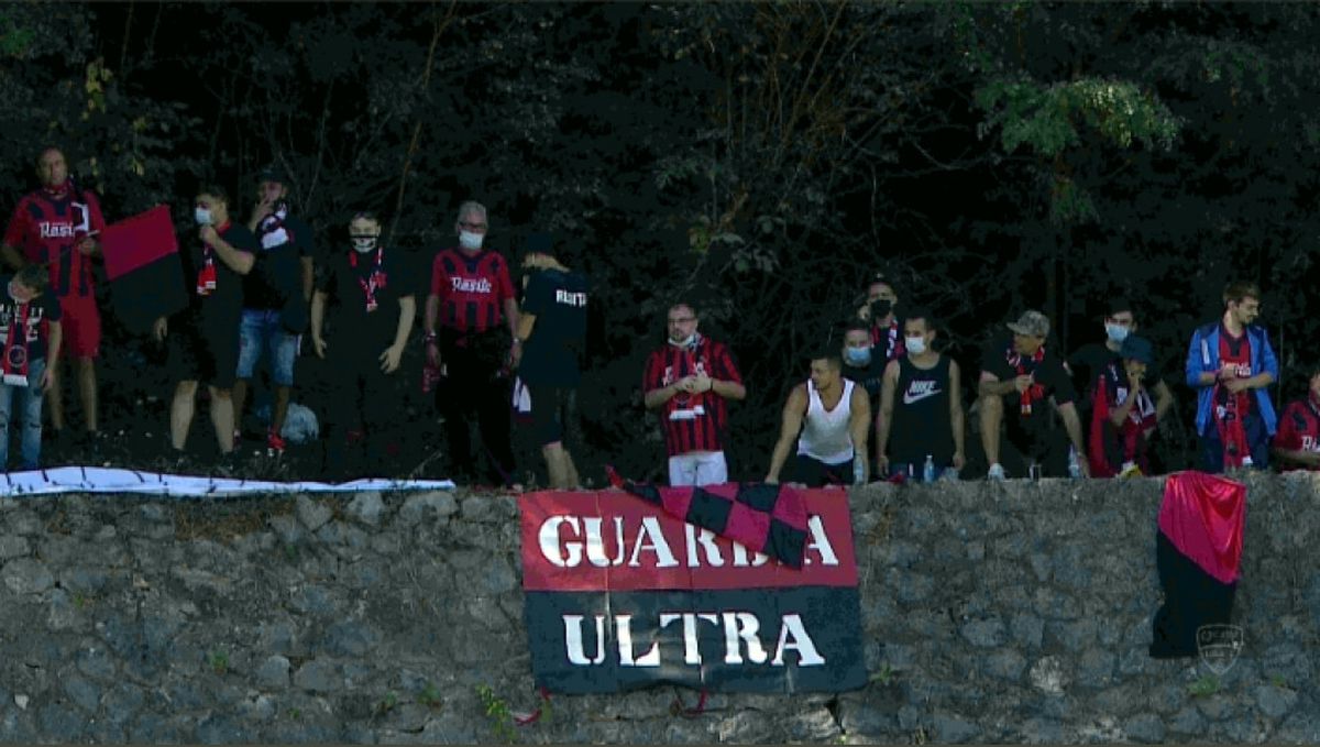 REȘIȚA - PETROLUL. FOTO Fanii reșițeni au păcălit protocolul anti-coronavirus + Gafă greu de uitat comisă de Cobrea