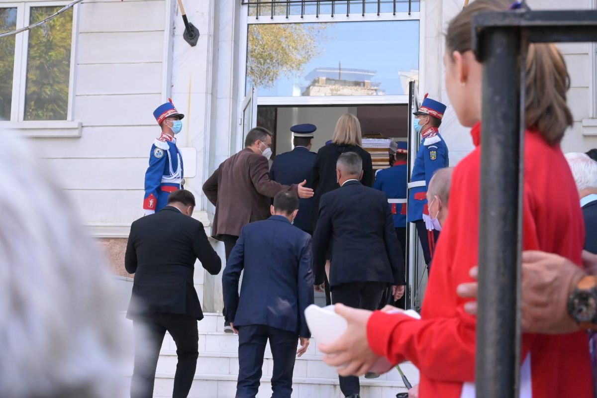 „Vâslind spre eternitate” » Trupul lui Ivan Patzaichin, depus azi la sediul CS Dinamo