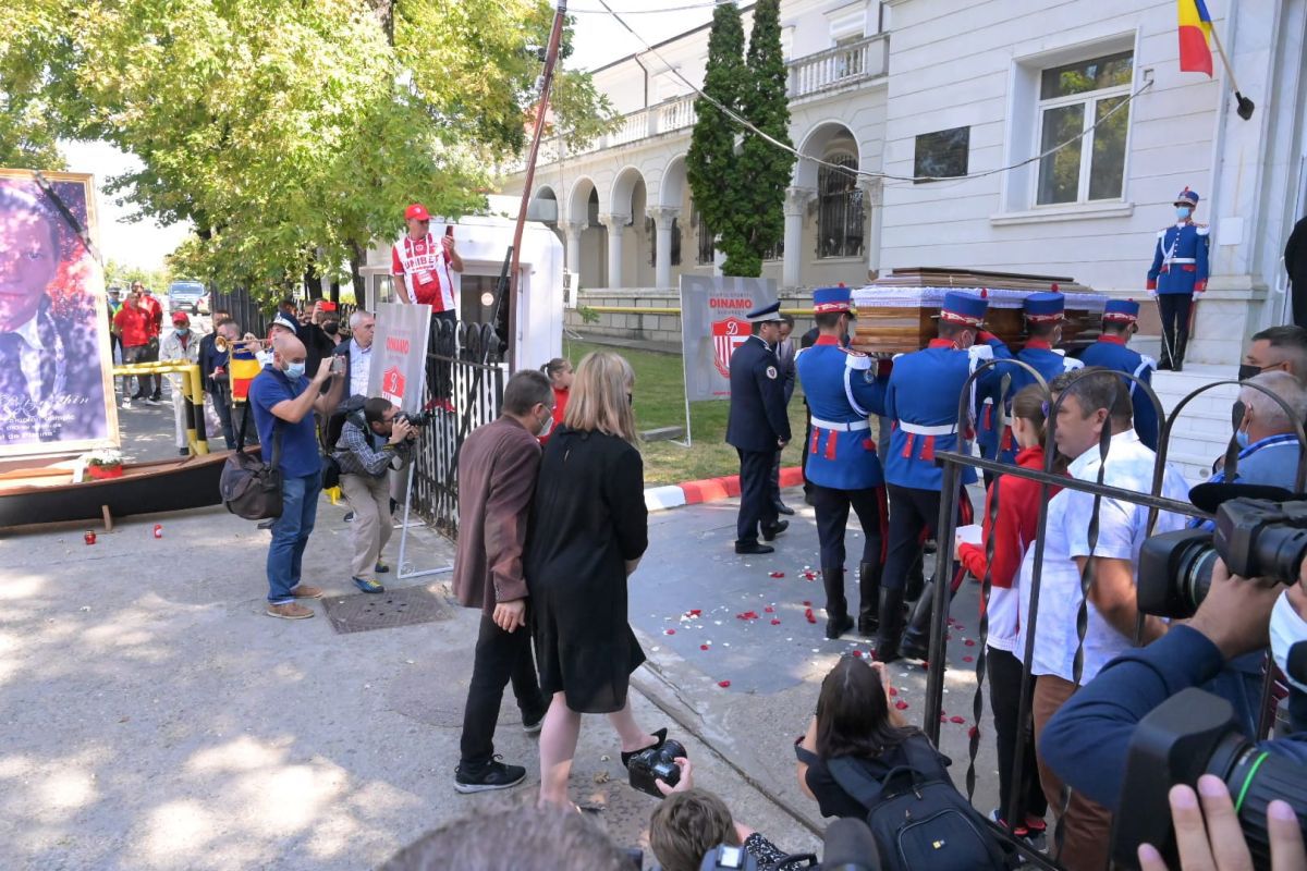 „Vâslind spre eternitate” » Trupul lui Ivan Patzaichin, depus azi la sediul CS Dinamo