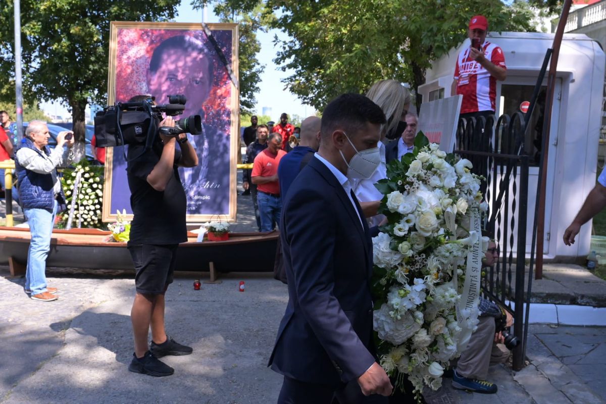 „Vâslind spre eternitate” » Trupul lui Ivan Patzaichin, depus azi la sediul CS Dinamo