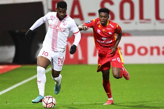 Mamadou Thiam, în stânga // foto: Imago Images