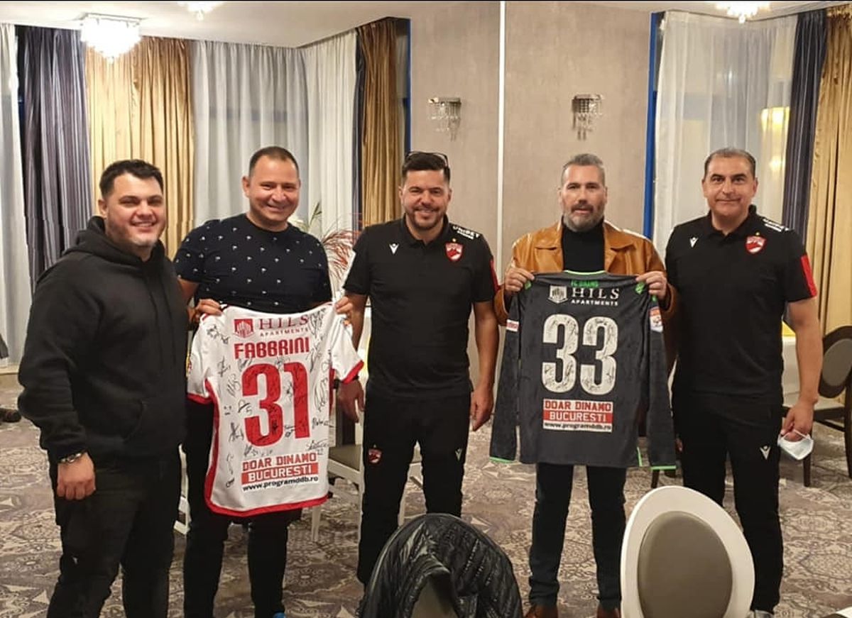 Magazioner, ultras, preot, psiholog, impostor? Cazul misteriosului bărbat angajat de Dinamo din DDB: „Am două facultăți, cum să fiu «sifonul» lui Elias?!”