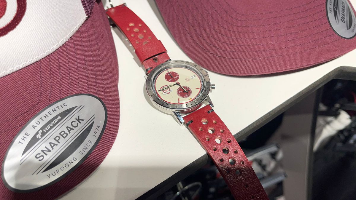 Rapid și-a lansat ediția limitată de ceasuri de centenar » Ce primesc fanii pentru 1.923 de lei