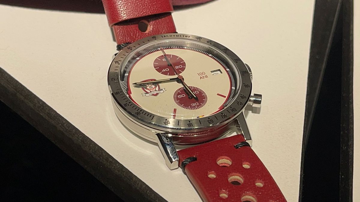 Rapid și-a lansat ediția limitată de ceasuri de centenar » Ce primesc fanii pentru 1.923 de lei