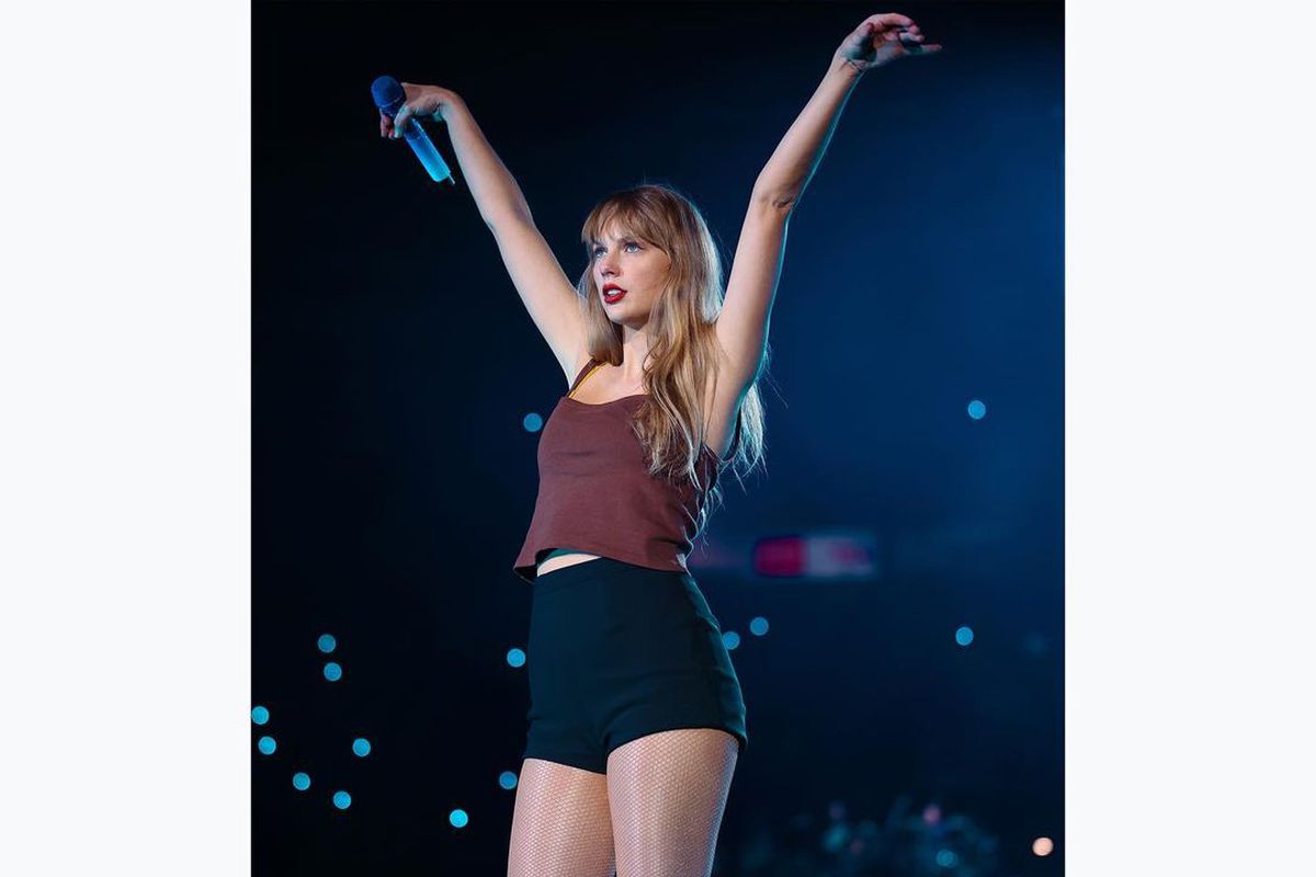 Taylor Swift, iubita lui Travis Kelce, a intrat în topul miliardarilor lumii » Artista ar fi vrut să cumpere un club de fotbal